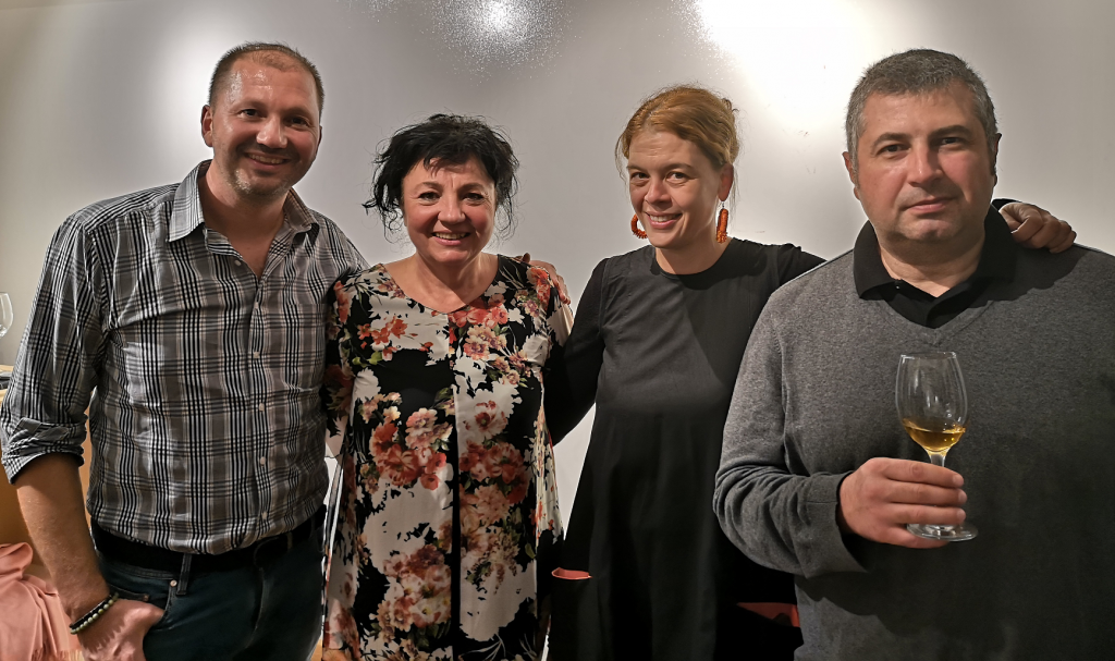 КЛУБНА ВЕЧЕР С „БОРОВИЦА“ – „ОРАНЖЕВИТЕ“ ПИОНЕРИ!